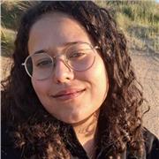 Profesora de ciencias generales (cursando Ingeniería Forestal) hasta bachiller.